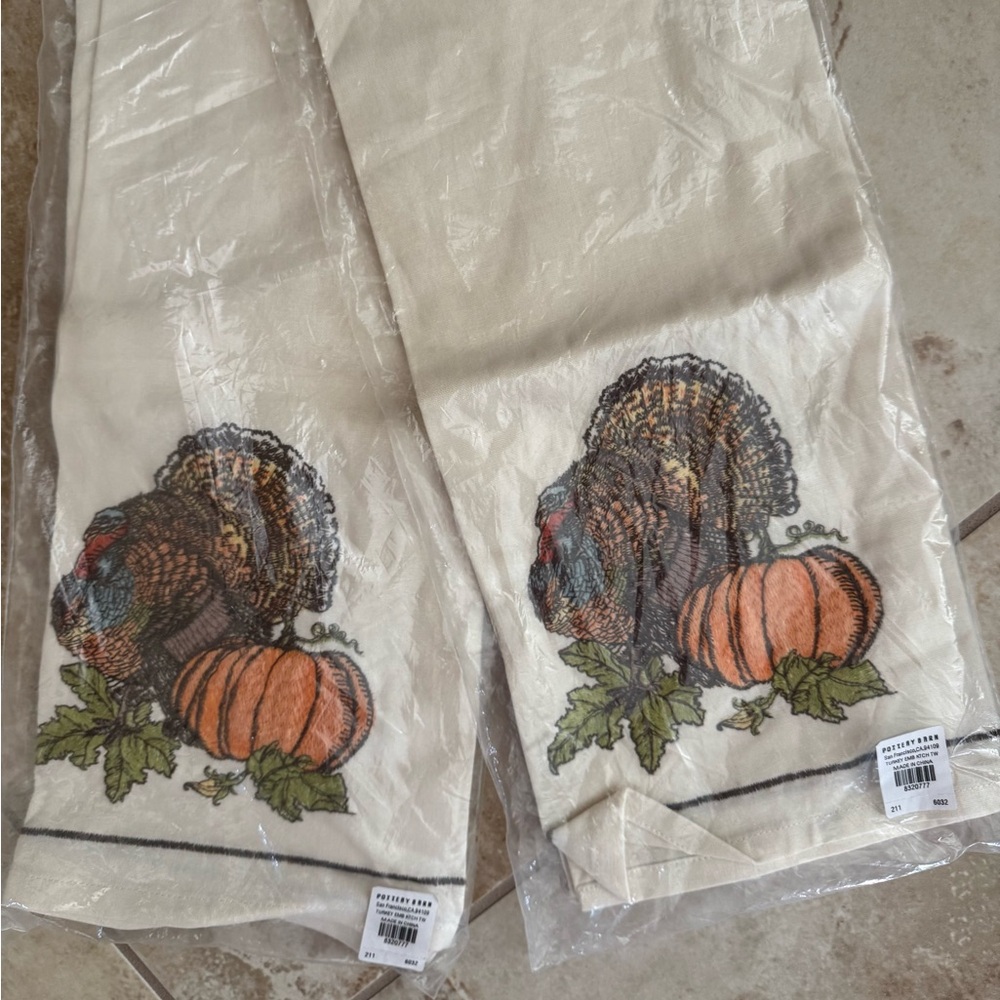 NWT Set of 2 Pottery Barn Harvest Turkey Embroidered Kitchen Tea Towels